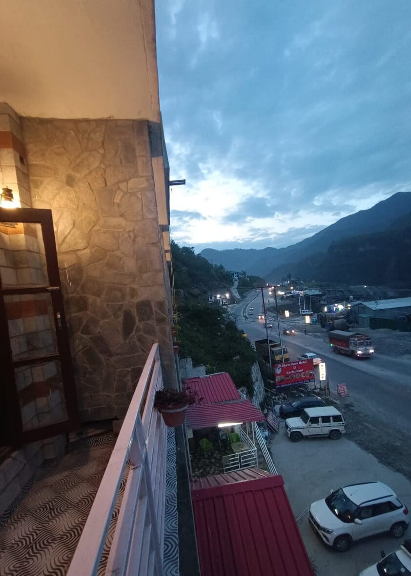 Balcony Mountain View