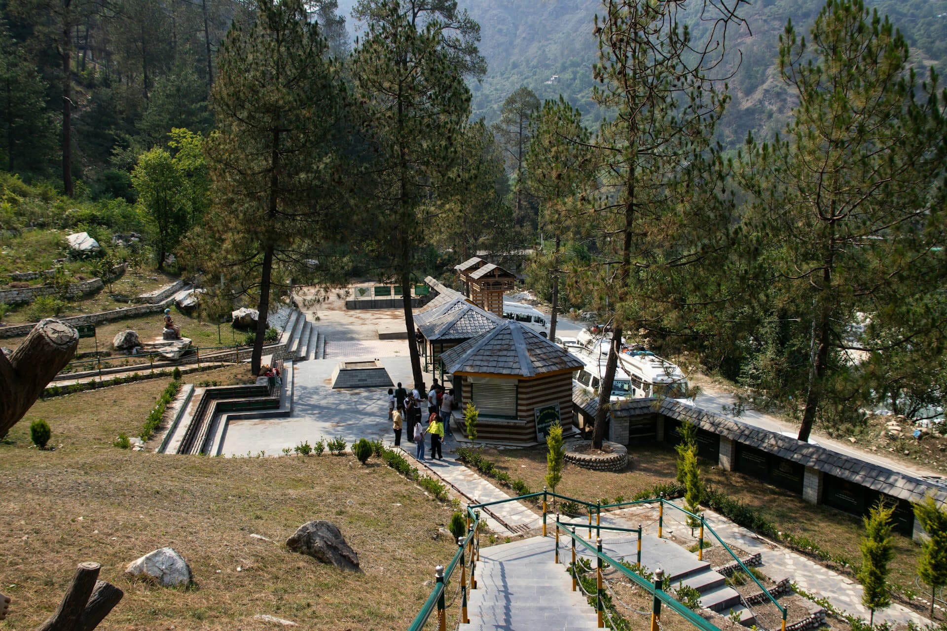Nearby Temple Garden View